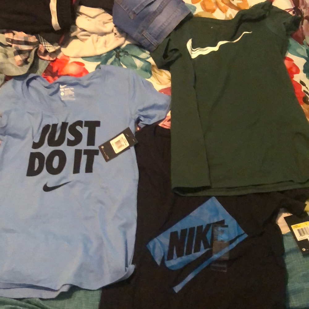 Nike shirt bundle